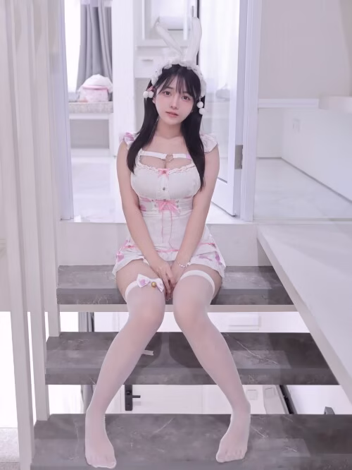 Angel Chan - Pink Cow